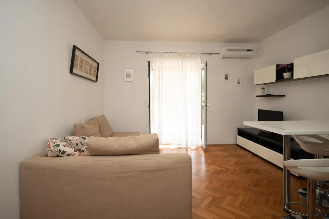 Apartmani Mara Pakoštane Croazia