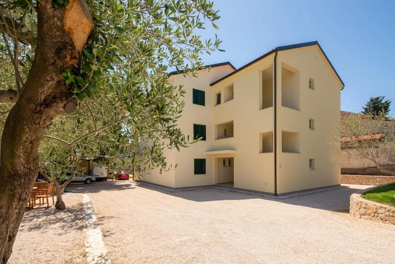 Apartmani Mara Pakoštane Croazia
