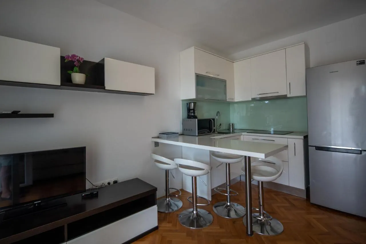 Apartmani Mara Pakoštane Appartamento
