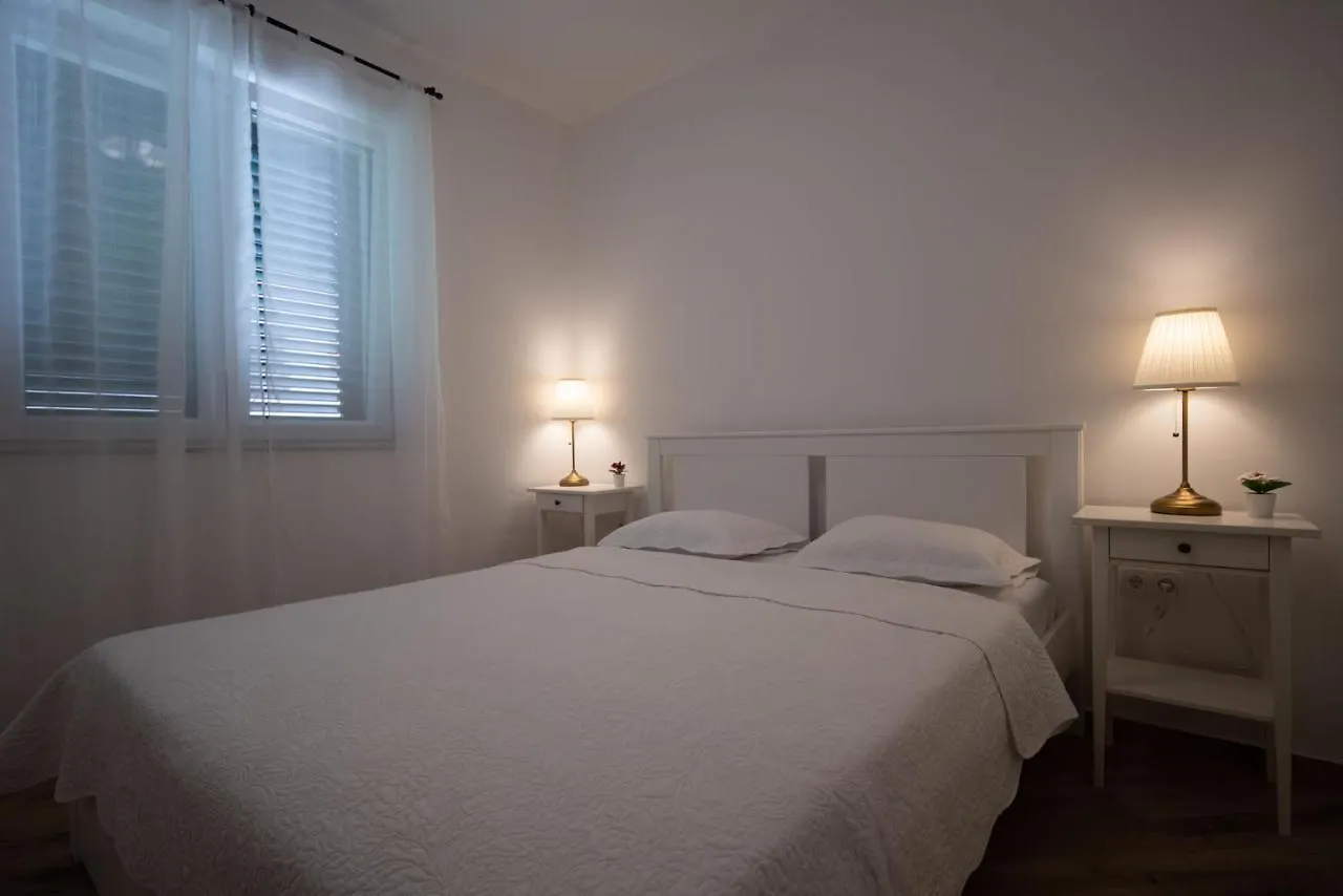 Appartamento Apartmani Mara Pakoštane Croazia