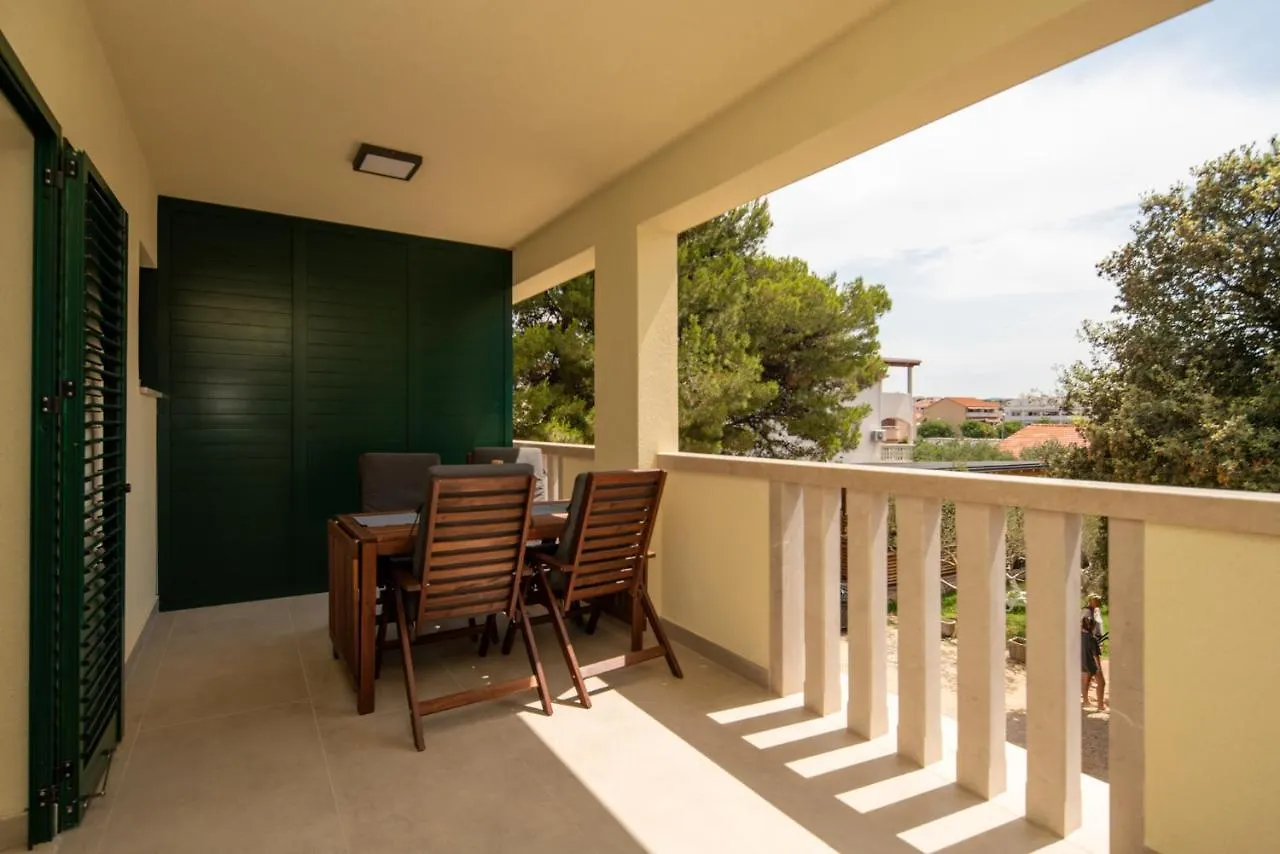 Apartmani Mara Pakoštane