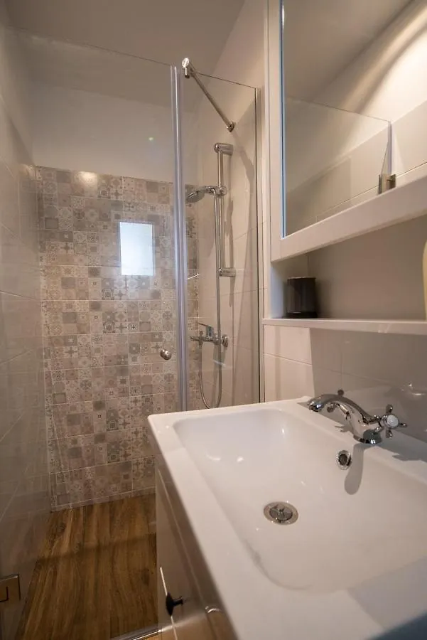 Apartmani Mara Pakoštane Appartamento