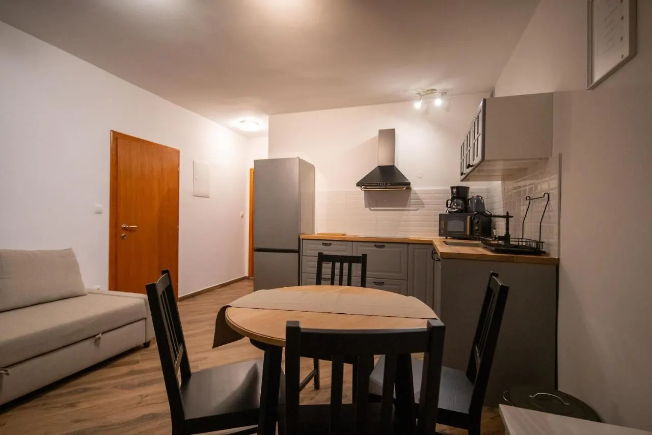 Apartmani Mara Pakoštane 0*,  Croazia