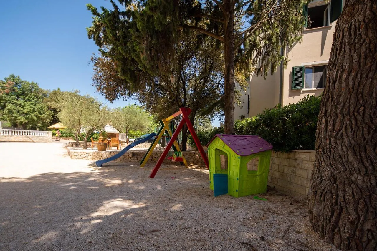 Apartmani Mara Pakostane Apartment