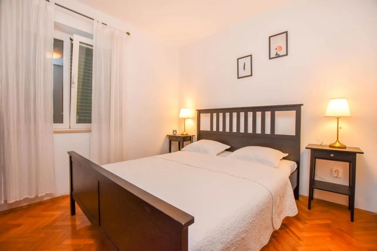 Appartamento Apartmani Mara Pakoštane Croazia