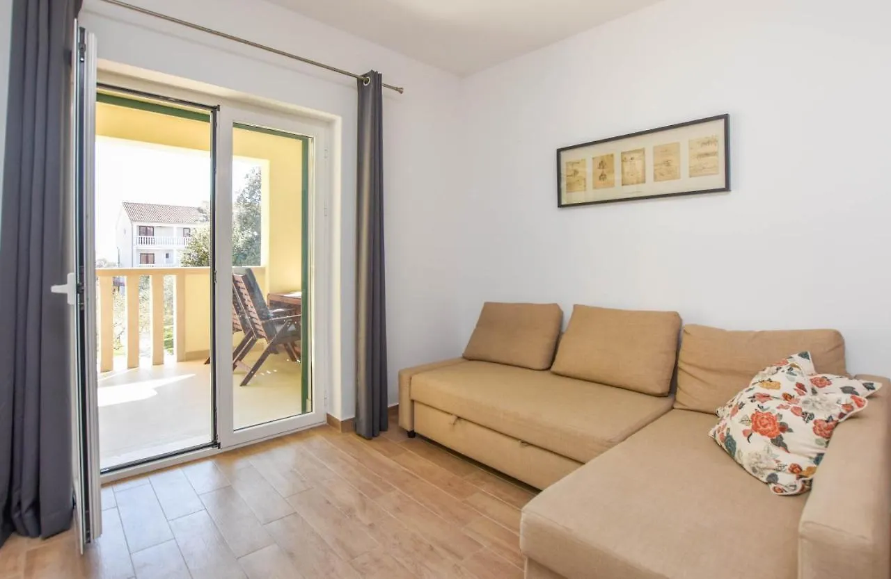 Apartmani Mara Pakoštane Appartamento
