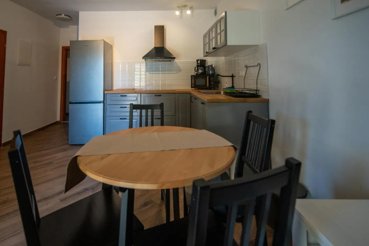 Apartmani Mara Pakostane